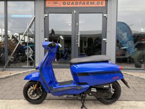 Roller Lambretta V-Special 50 Flex Blau