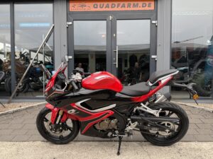 Motorrad QJ Motor SRK 125 R, ABS