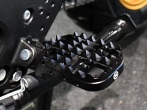 CFMOTO Fußraster rutschfest links