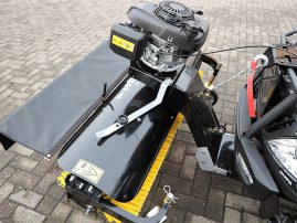 Anbaukehrmaschine für ATV / Quad mit Honda - Motor
